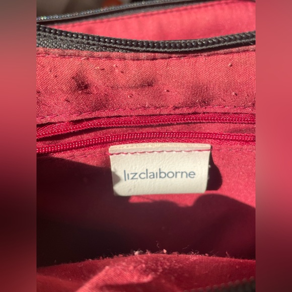 Liz Claiborne Small Crossbody Black Vegan Leather W/ Red Lining Bag - Picture 4 of 7